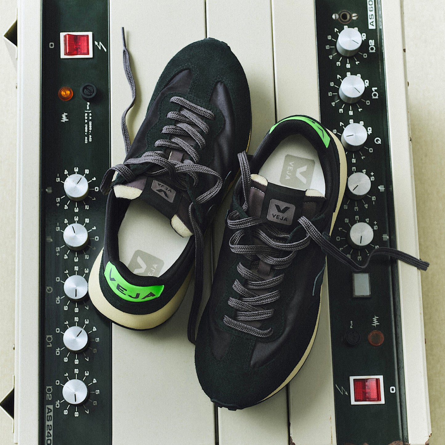 VEJA RIO BRANCO II LITE NOLYN Sneakers