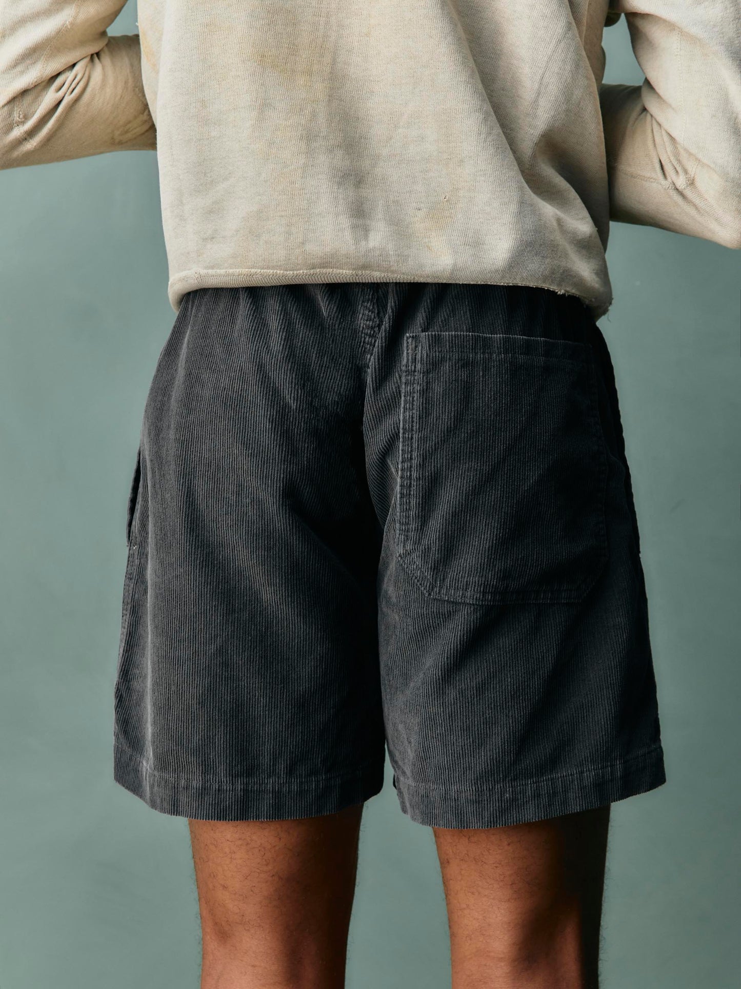 imogene + willie the lounge short in sunfaded black cord