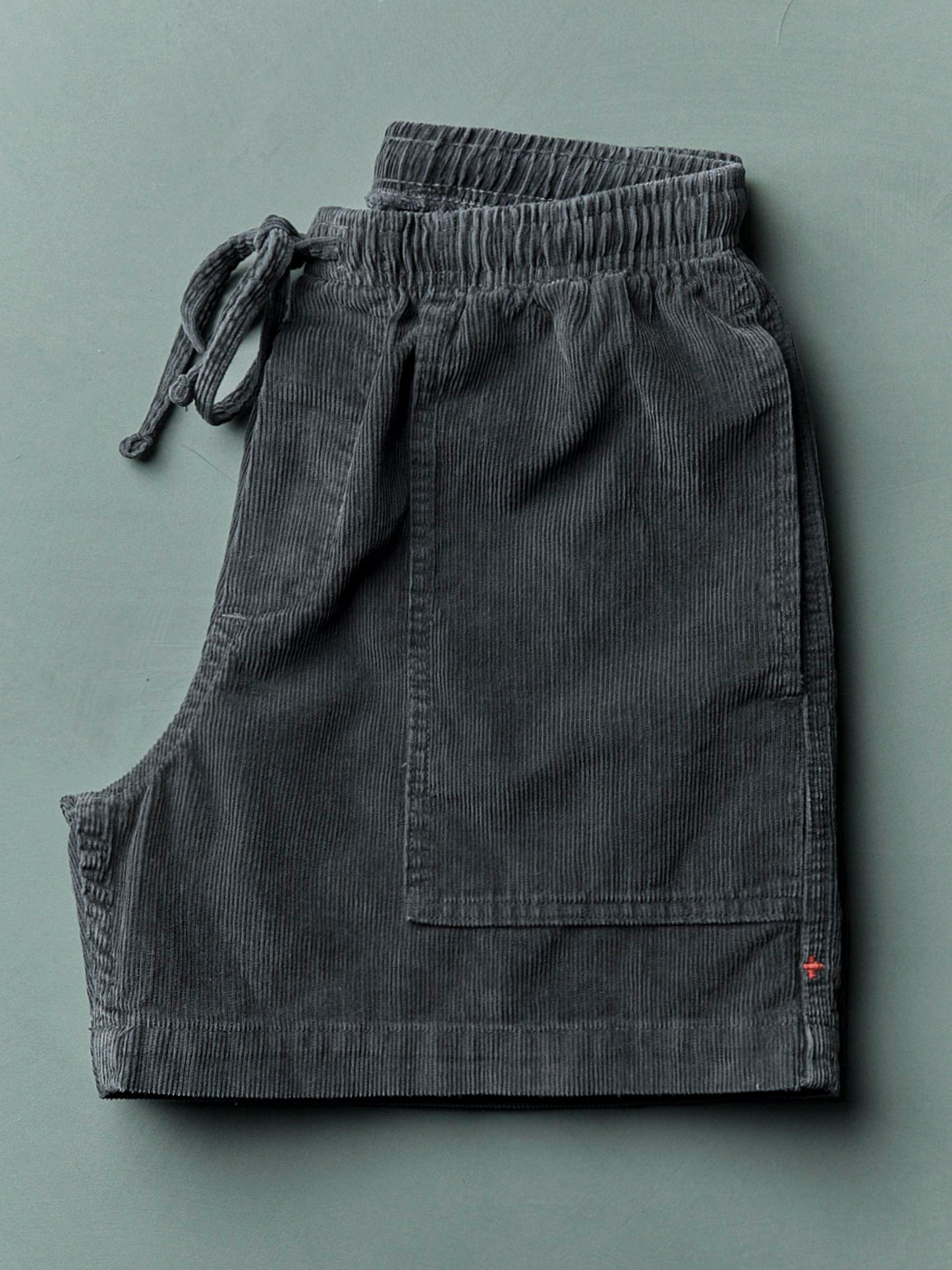 imogene + willie the lounge short in sunfaded black cord
