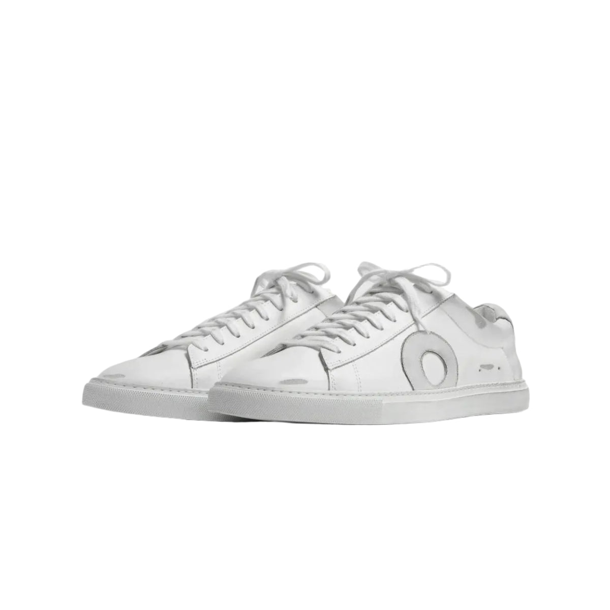 Low 1 | White Wall