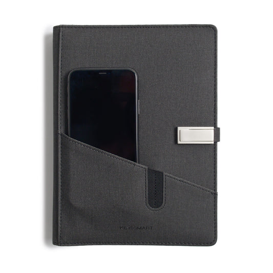 KeySmart Notebook mit kabelloser Aufladung