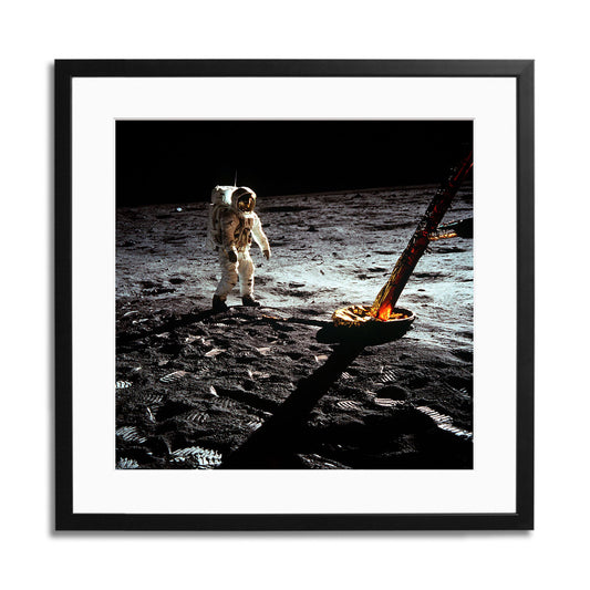 Buzz Aldrin On The Moon gerahmter Druck